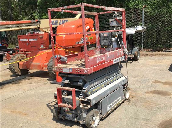 2013 Skyjack SJIII3219 Scissor Lift
