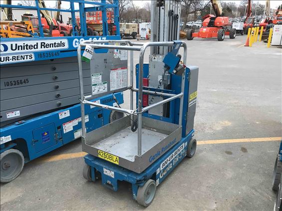 2013 Genie GR-20 Scissor Lift