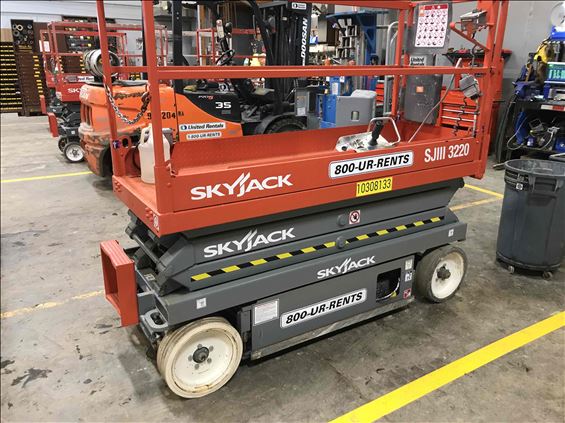 2014 Skyjack SJIII3220 Scissor Lift