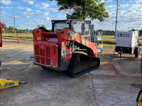 2015 Kubota SVL75-2