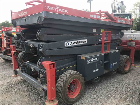 2006 Skyjack SJ9250RT Scissor Lift