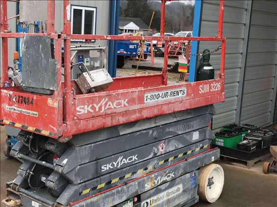 2014 Skyjack SJIII3226 Scissor Lift