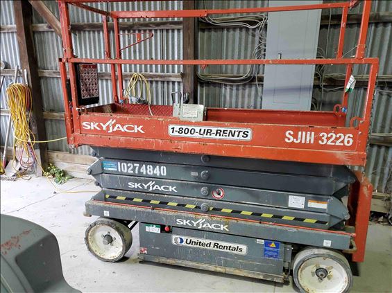 2014 Skyjack SJIII3226 Scissor Lift