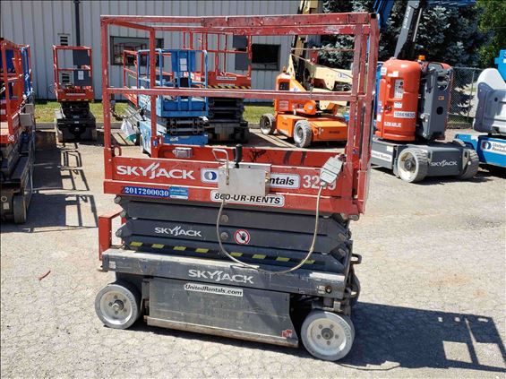 2014 Skyjack SJIII3219 Scissor Lift