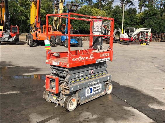 2015 Skyjack SJIII3219 Scissor Lift