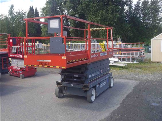 2013 Skyjack SJIII4632 Scissor Lift