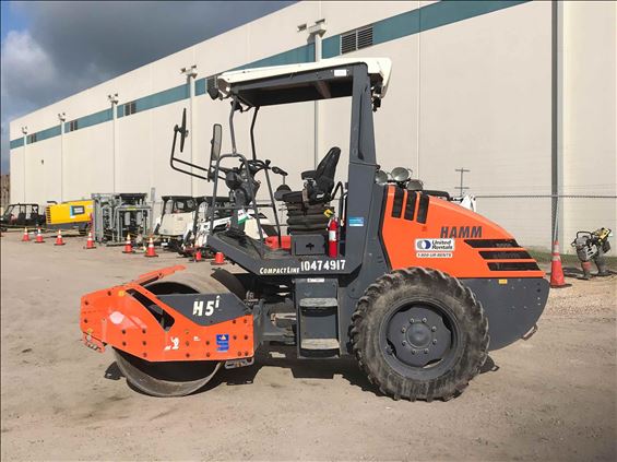 2016 Hamm H5I Ride-On Roller