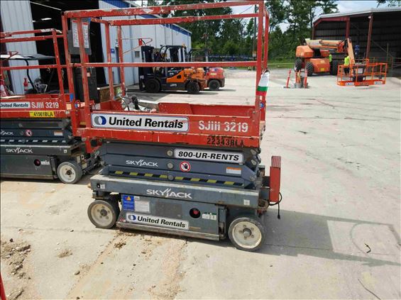2015 Skyjack SJIII3219 Scissor Lift