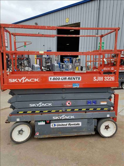 2014 Skyjack SJIII3226 Scissor Lift