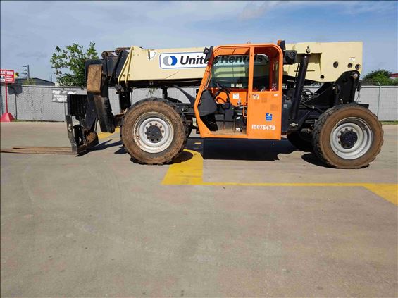 2012 JLG G10-55A