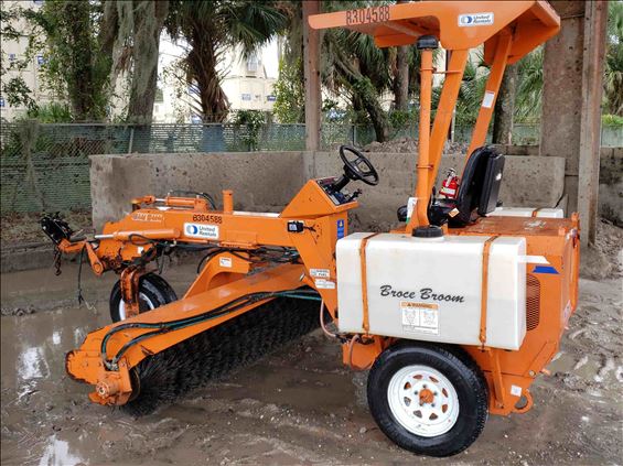 2014 Broce Broom BB-250B