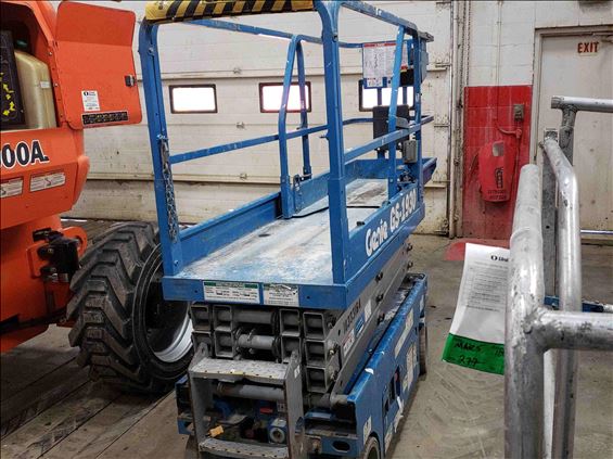 2015 Genie GS-1930 Scissor Lift