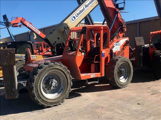 2014 SKYTRAK 10054 Rough Terrain Forklift
