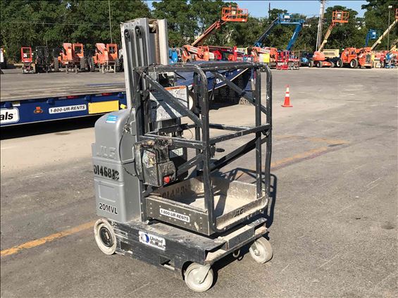 2013 JLG 20MVL Scissor Lift