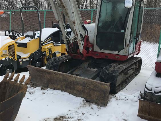 2014 Takeuchi TB290C Mini-Excavator