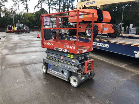 2015 Skyjack SJIII3219 Scissor Lift