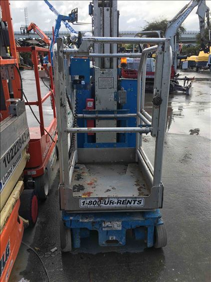 2012 Genie GR-20 Scissor Lift