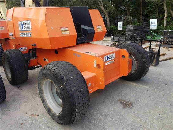 2013 JLG 600S Boom Lift
