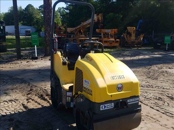 2018 Wacker Neuson RD 12A-90 Ride-On Roller
