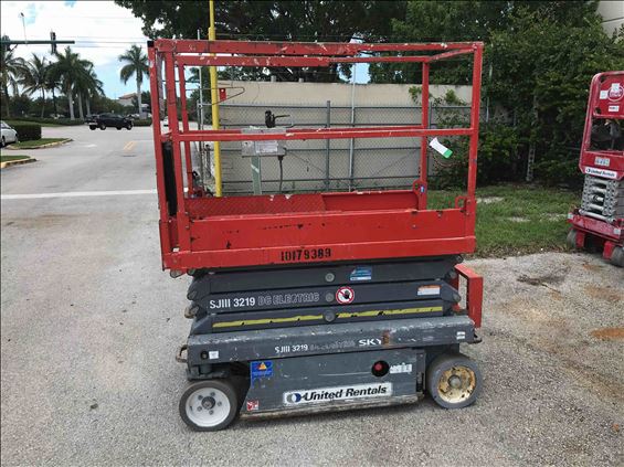 2013 Skyjack SJIII3219 Scissor Lift