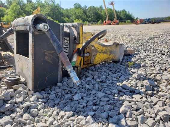 2017 Atlas Copco SB 425 Earthmoving Attachment