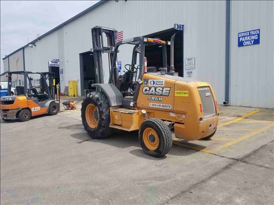 2016 Case 586H Rough Terrain Forklift