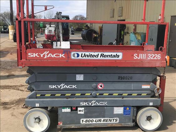 2015 Skyjack SJIII3226 Scissor Lift