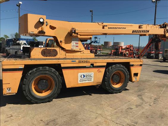 2010 Broderson IC-200-3G Crane