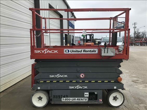 2015 Skyjack SJIII4632 Scissor Lift