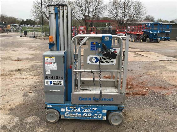 2014 Genie GR-20 Vertical Lift