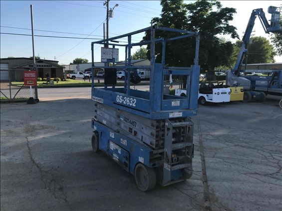 2014 Genie GS-2632 Scissor Lift