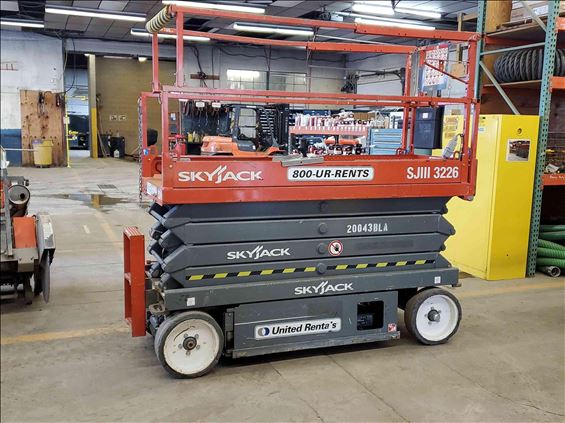 2015 Skyjack SJIII3226 Scissor Lift