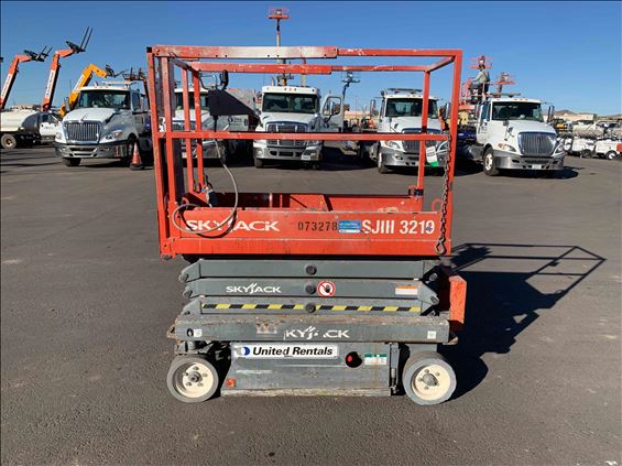 2015 Skyjack SJIII3219 Scissor Lift