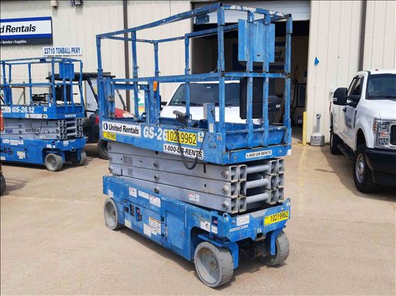 2014 Genie GS-2632 Scissor Lift
