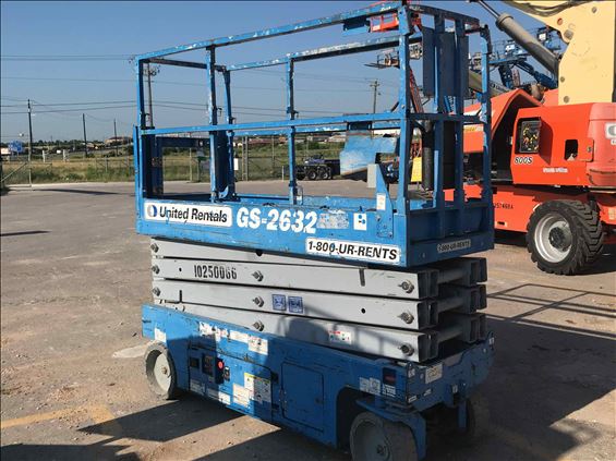 2014 Genie GS-2632 Scissor Lift