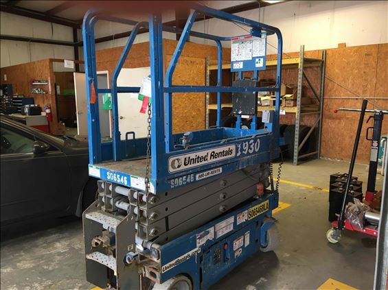 2013 Genie GS-1930 Scissor Lift