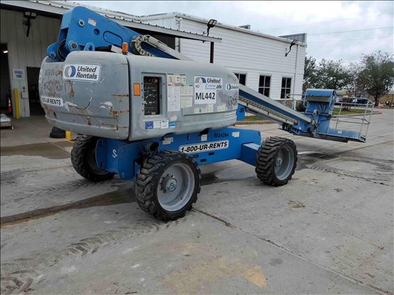 2013 Genie S-60X Boom Lift