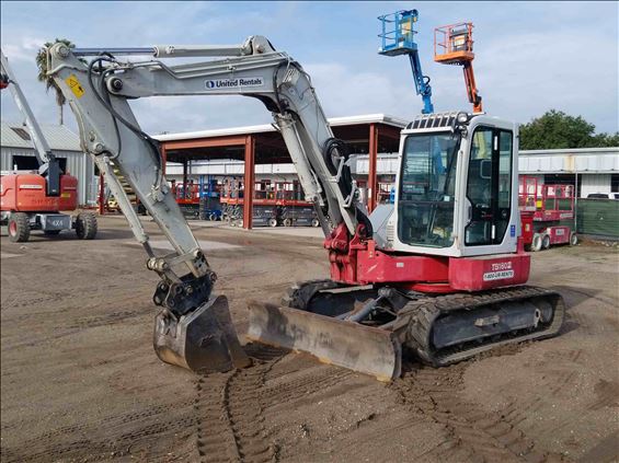 2014 Takeuchi TB180FRC Excavator