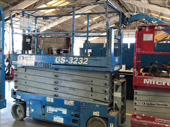 2014 Genie GS-3232 Scissor Lift