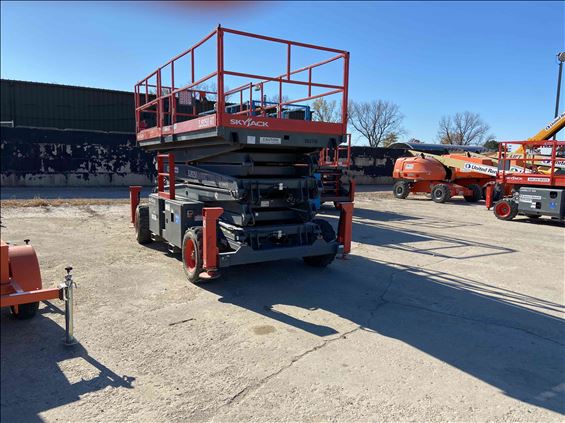2013 Skyjack SJ9250RT Scissor Lift