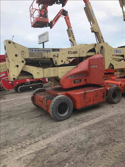 2011 JLG E400AJPN Boom Lift