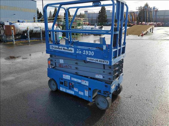 2014 Genie GS-1930 Scissor Lift