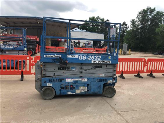2014 Genie GS-2632 Scissor Lift