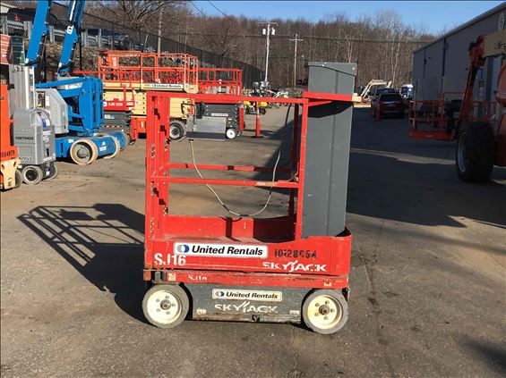 2013 Skyjack SJ16 Scissor Lift