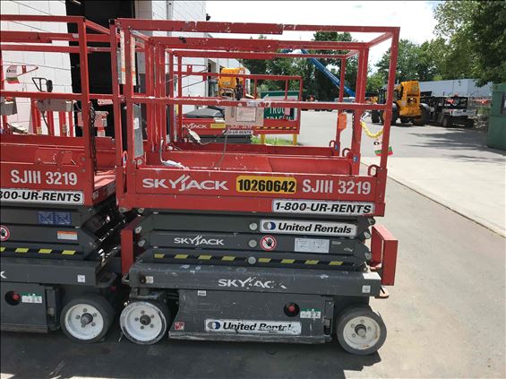 2014 Skyjack SJIII3219 Scissor Lift