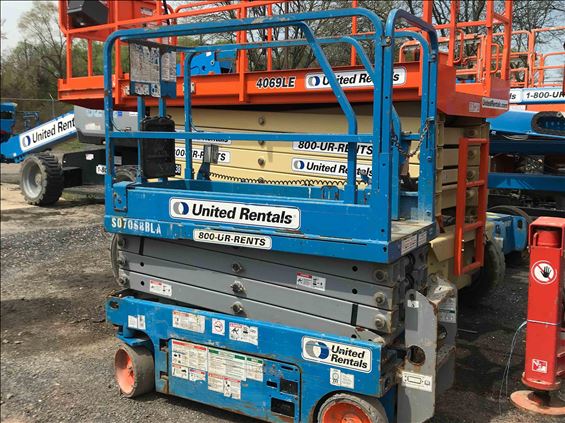 2014 Genie GS-1930 Scissor Lift