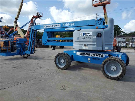 2012 Genie Z-60/34 Articulating Boom Lift