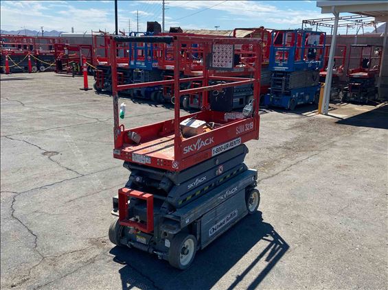 2014 Skyjack SJIII3219 Scissor Lift