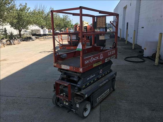 2015 Skyjack SJIII3219 Scissor Lift