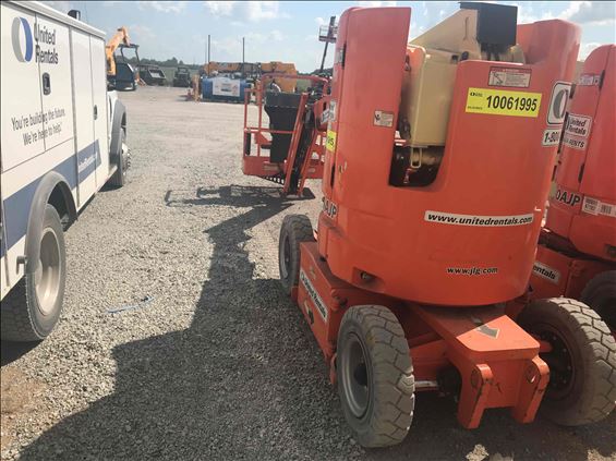 2012 JLG E300AJP Articulating Boom Lift